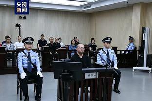 八村：福克斯和蒙克第二节爆了 我们整场都想不到应对之策